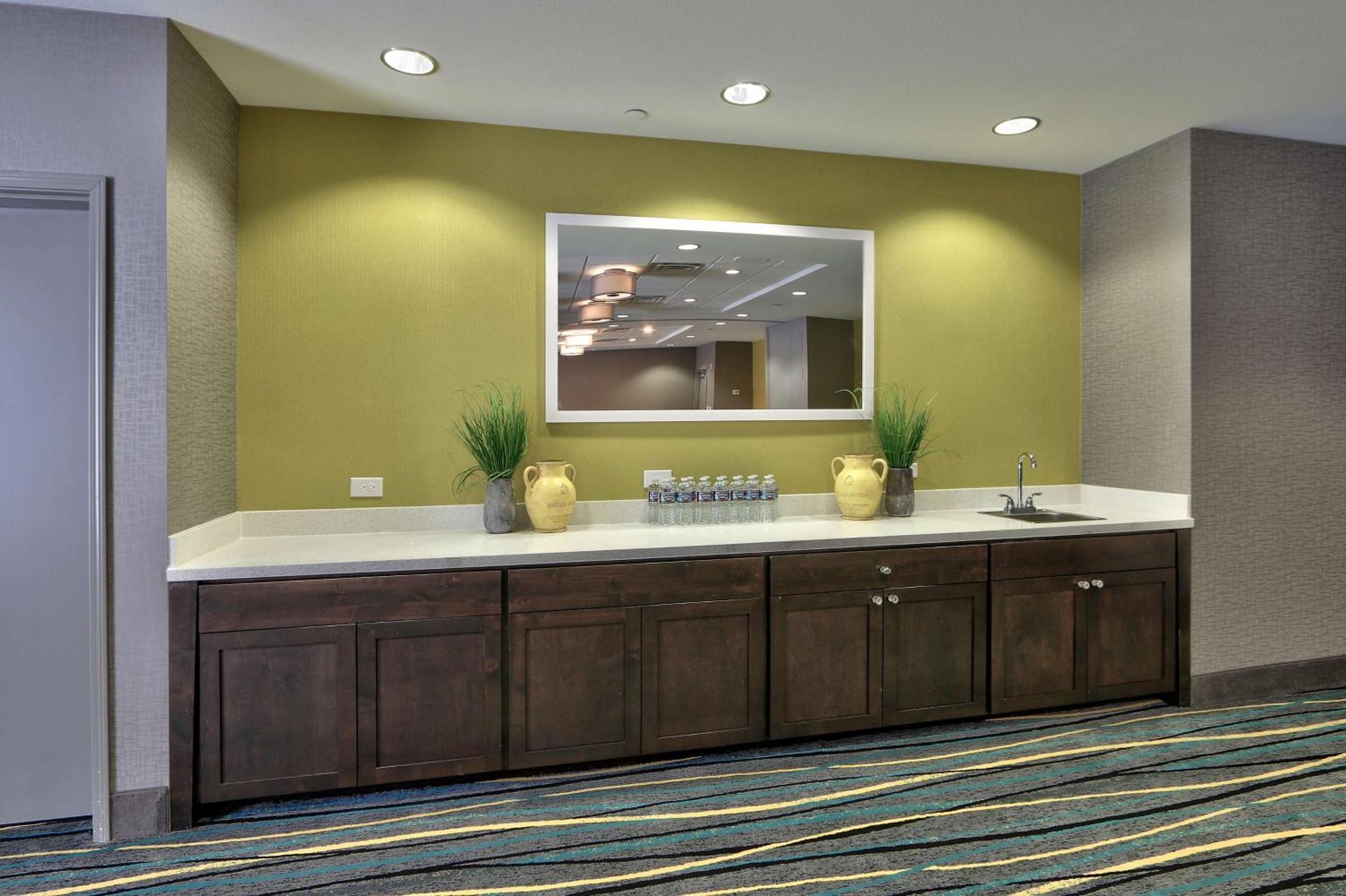 Hampton Inn & Suites Albuquerque Airport Exterior foto