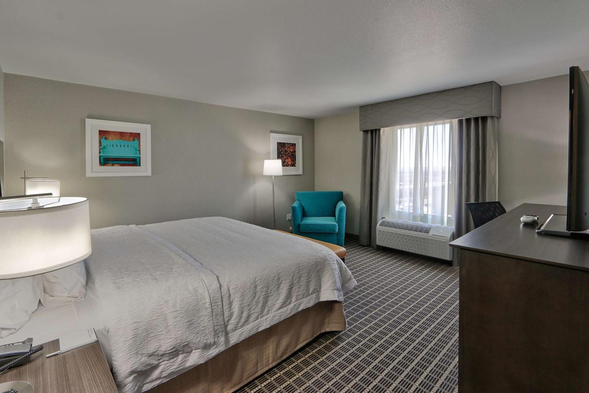 Hampton Inn & Suites Albuquerque Airport Exterior foto